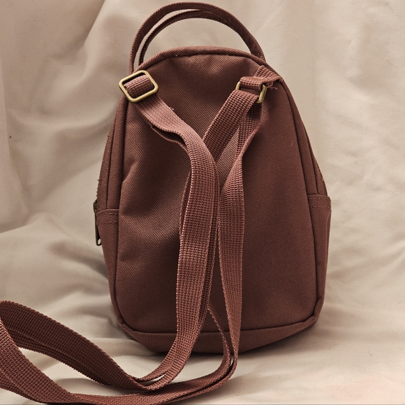 Herschel Supply Nova Crossbody bag - Picture 8 of 8